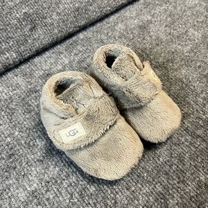 UGG Bixbee baby booties